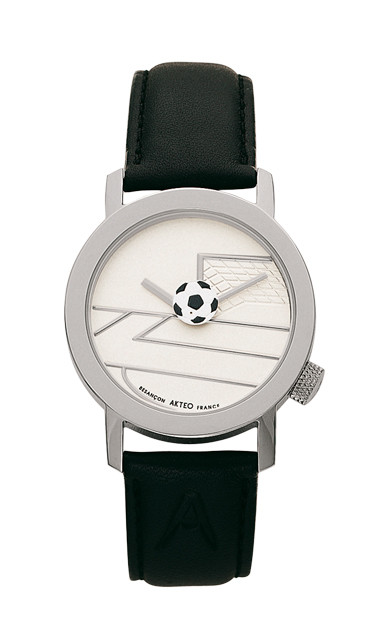 Akteo Horloge Voetbal 02